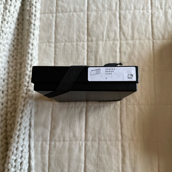 SAINT LAURENT PARIS FRAGMENTS ZIP CARD CASE IN GRAINED LEATHER 
BLACK - Picture 4 of 8